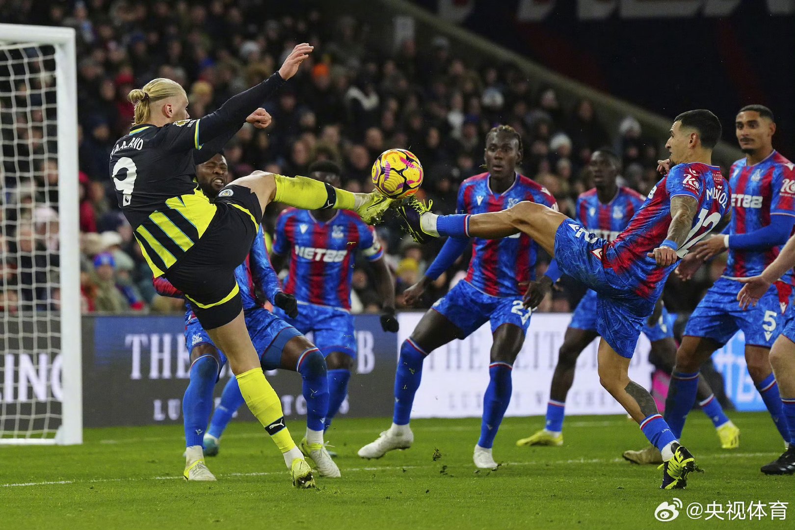 博亚体育官方注册-曼城发布备战花絮，清晨官宣签约，CBA常规赛任务艰巨，临场指挥获称赞